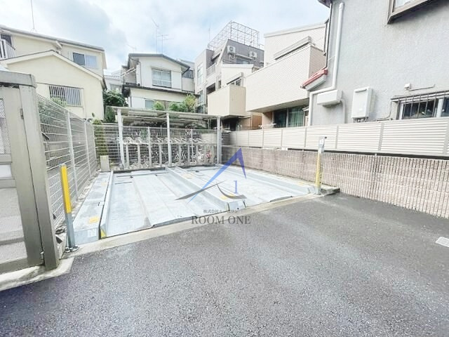 エスティメゾン哲学堂の駐車場|駐車場です。