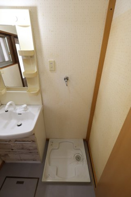 【設備】 | 堺市東区日置荘西町7丁貸家 | 室内洗濯機置き場