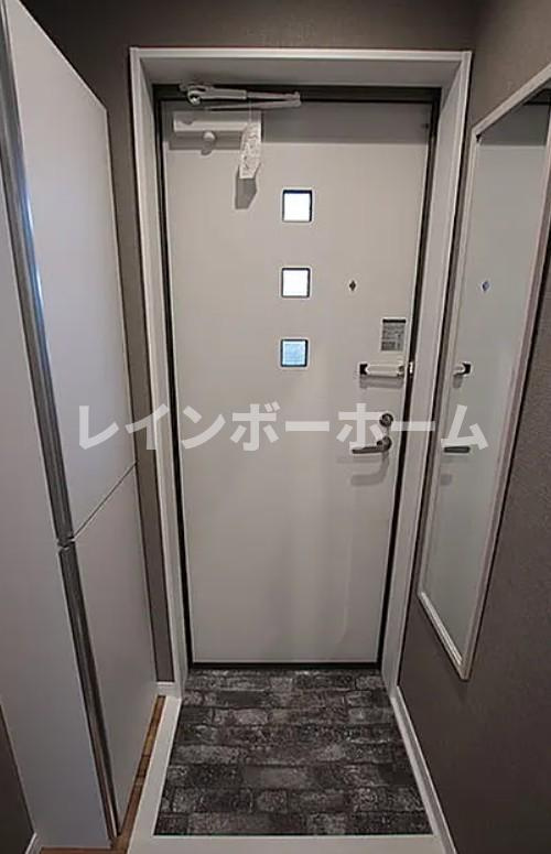ベストステージ谷塚南の玄関|※別部屋参照写真となります。