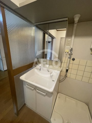 烏ヶ辻コーポの洗面所|烏ヶ辻コーポ　独立洗面台