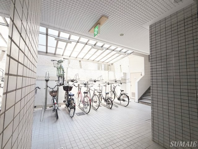 ライオンズマンション伊勢佐木町西のその他共用部分|駐輪場です☆
