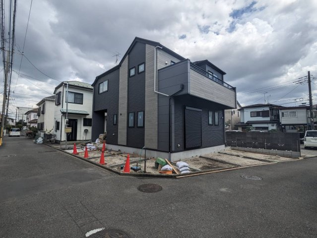 南区東大沼　新築1棟の前面道路含む現地写真