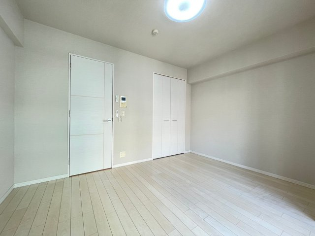 【寝室】