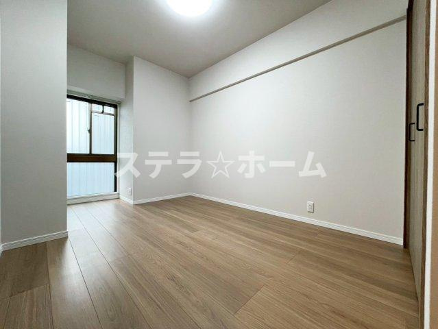 ローレルコート北千里の洋室|個人の部屋や寝室として使える洋室です