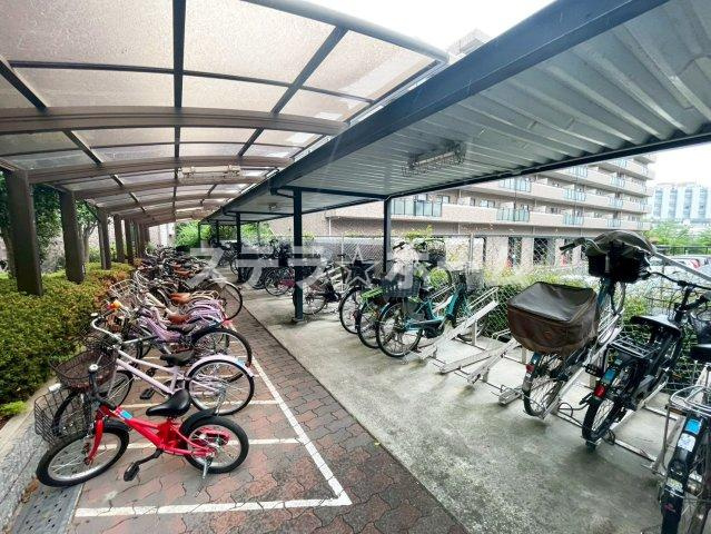 ローレルコート北千里の駐輪場|駐輪場です