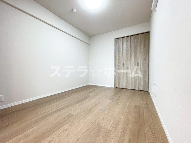 ローレルコート北千里の洋室|ゆったりした洋室です