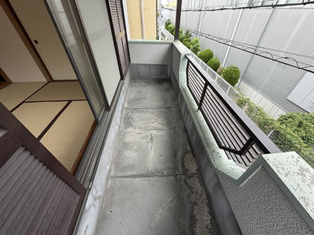 尼崎市次屋２丁目の一戸建てのバルコニー