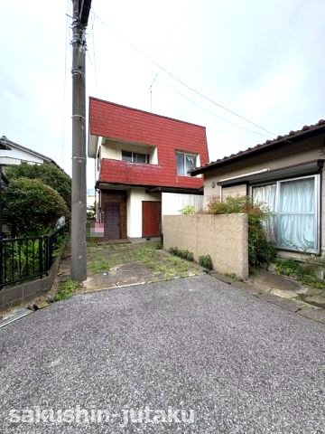 高津　売地の前面道路含む現地写真|高津　売地　建築条件なし　丁度いい約３４坪　南西側道路面　解体更地渡し