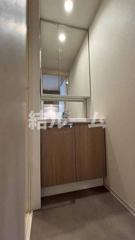板橋区稲荷台の賃貸マンションの独立洗面台