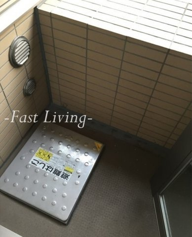 コンフォリア二番町のバルコニー