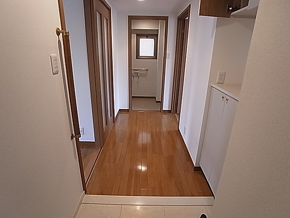 晴山館の玄関