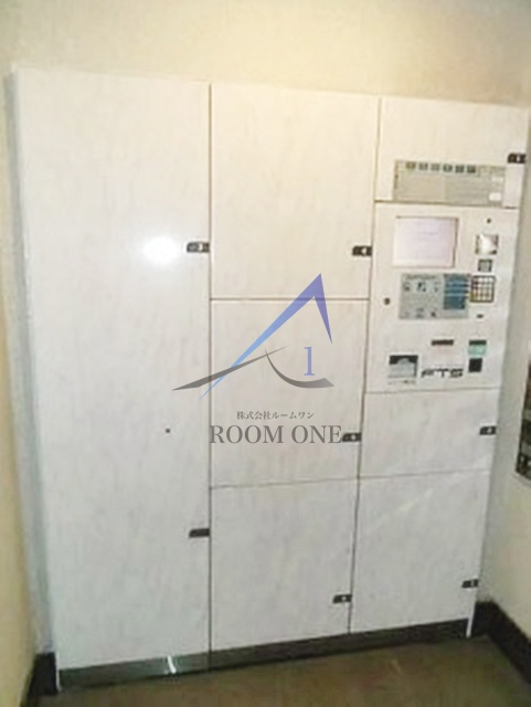 アーバンクリスタル九段下のその他共用部分|宅配ボックスです。