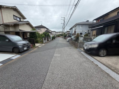 【前面道路含む現地写真】 | 千葉県市原市光風台5丁目　南東向き　4LDK