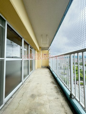 若林ビルのバルコニー|陽当たり良好なバルコニーです