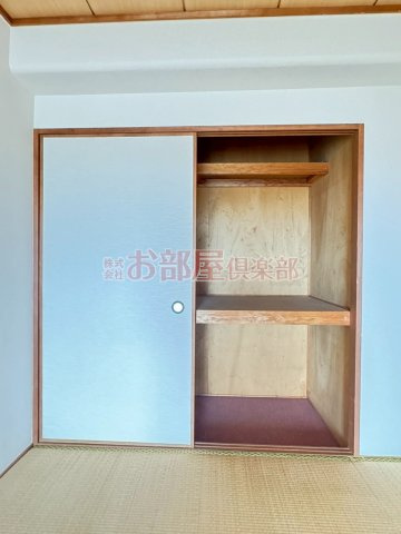 若林ビルの収納