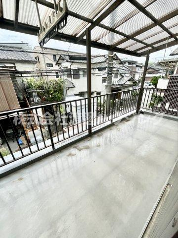 片山町1丁目貸家のバルコニー