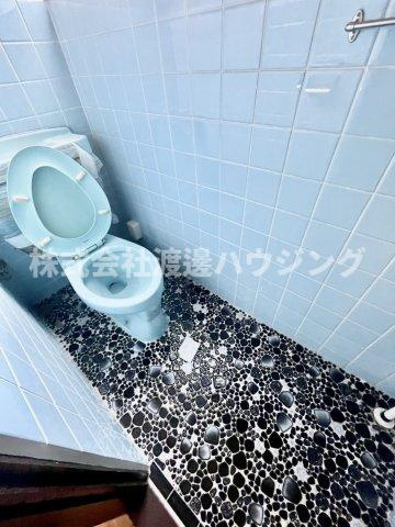片山町1丁目貸家のトイレ