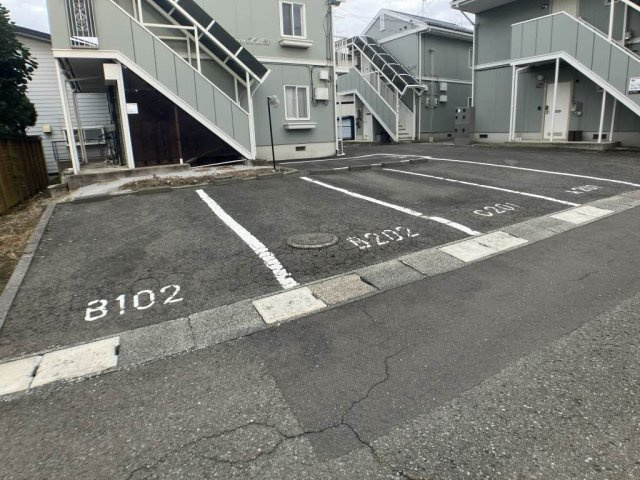 ハウス・グリーンヒル Ｃの駐車場