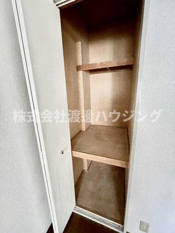 アラメダ江坂の収納