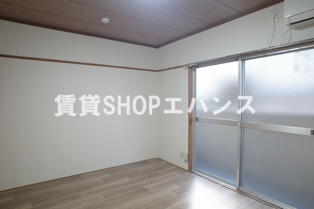 【居間・リビング】 | 第一ローズハイツ