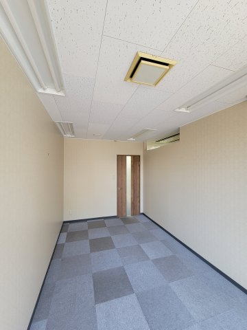 ヌマカミビルの内装