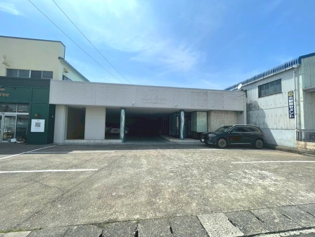 蒲郡市三谷北通　貸店舗の外観