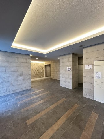 大阪市浪速区恵美須西２丁目の賃貸マンションのロビー