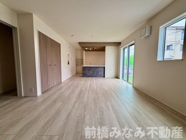 【新築平屋】前橋市朝倉町３丁目01期　限定１棟　リナージュ　新築建売の居間・リビング|ゆったりとしたリビングです