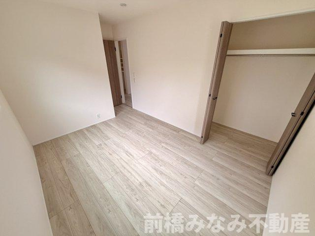 【新築平屋】前橋市朝倉町３丁目01期　限定１棟　リナージュ　新築建売の洋室|落ち着いた色調の洋室です