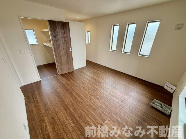 【新築】前橋市樋越町第4　１号棟(全６棟)　リーブルガーデン　新築建売分譲の洋室