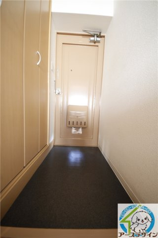 馬田マンションの玄関