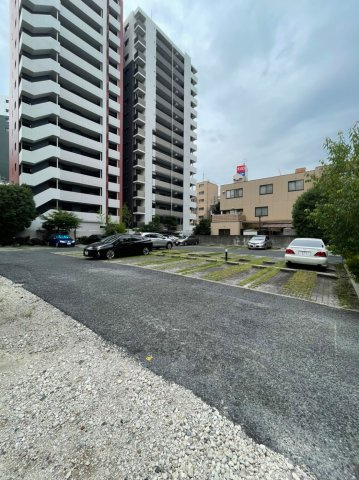 鶴舞ガーデンコート　名古屋市賃貸　仲介手数料無料の駐車場
