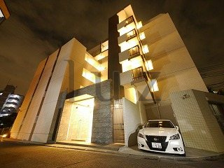 ライムグリーンの外観
