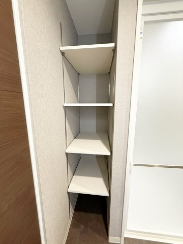 パークホームズ千歳烏山ガーデンズコートWEST棟の収納|洗面所にも嬉しい収納スペース！
