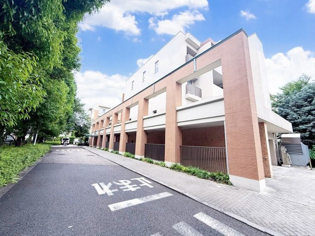 パークホームズ千歳烏山ガーデンズコートWEST棟