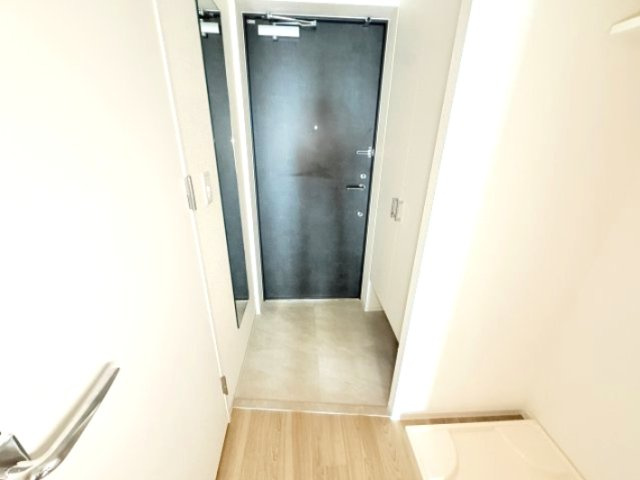 セレニテ神戸駅前アリエの玄関