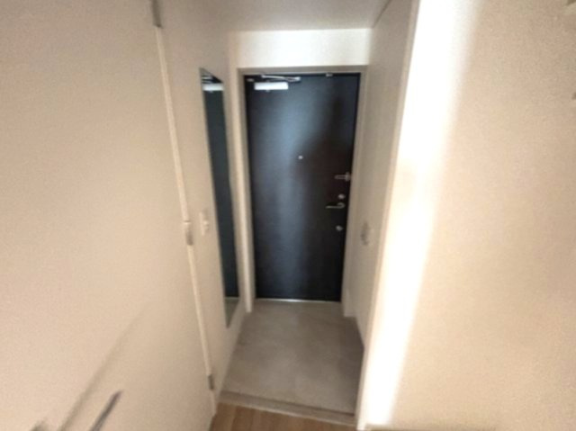 セレニテ神戸駅前アリエの玄関
