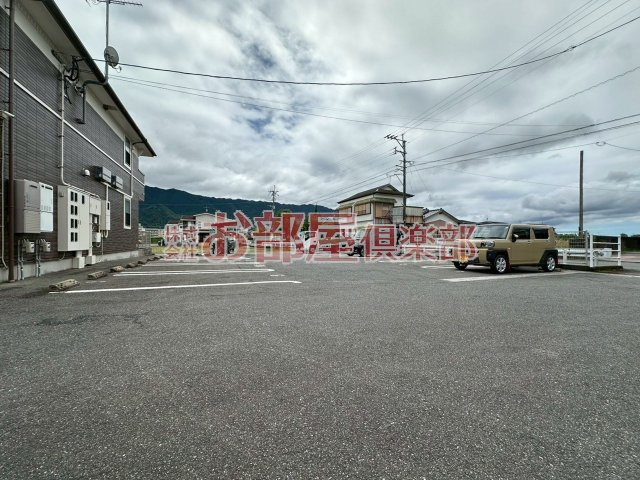 サニーリブA棟の駐車場|駐車場完備です