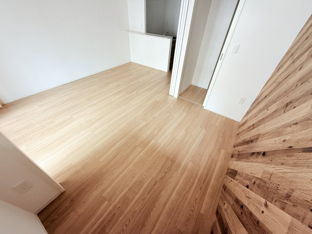 セレニテ神戸駅前アリエの洋室