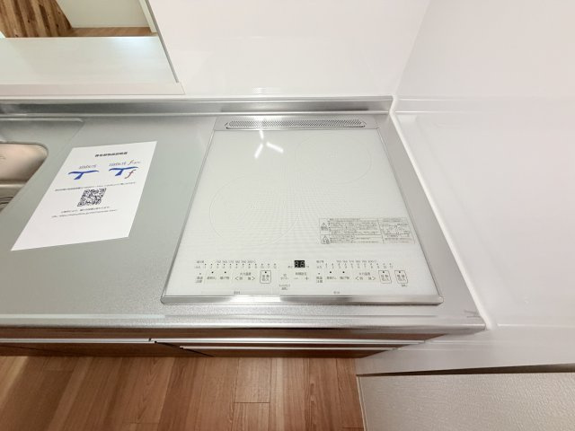 セレニテ神戸駅前アリエのキッチン