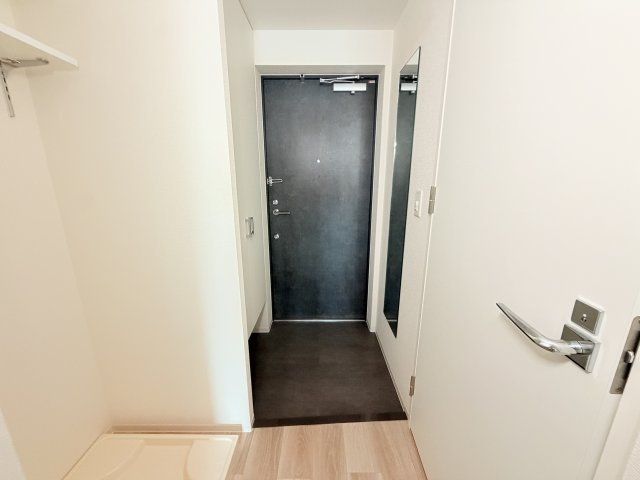セレニテ神戸駅前アリエの玄関