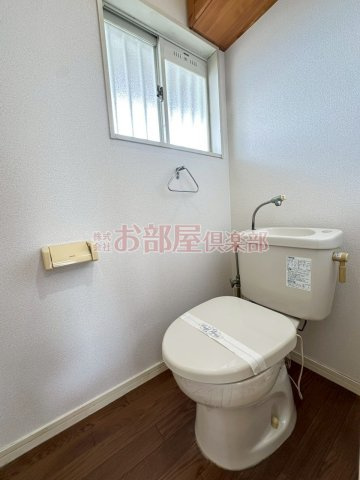 みのおハイムのトイレ|落ち着いた色調のトイレです