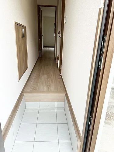 【玄関】 | 山科区西野大鳥井町　中古戸建