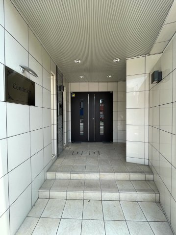サンドリヨン　名古屋市賃貸　仲介手数料無料のエントランス|エントランス