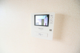 来訪者を確認できるモニターホン