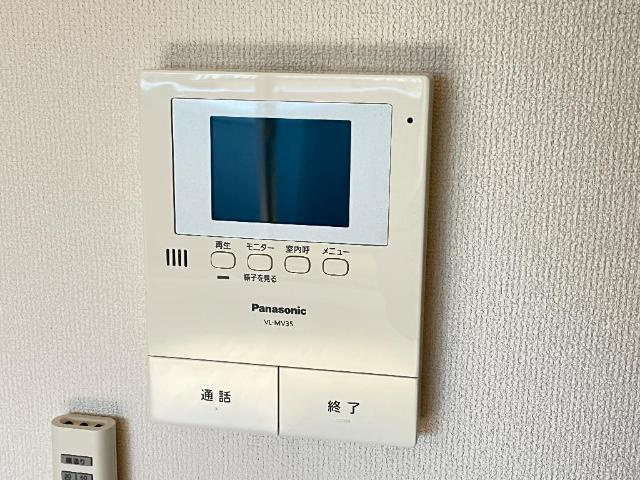 スプリングライトⅡの内装|カメラ付インターホン
