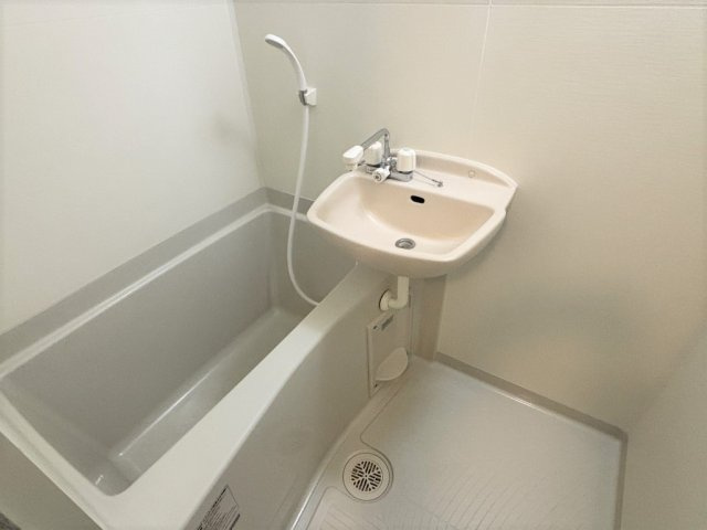 レオネクストラージヒルの浴室