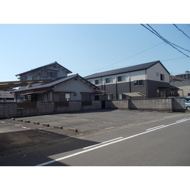 岐阜市加納本石町３丁目の駐車場