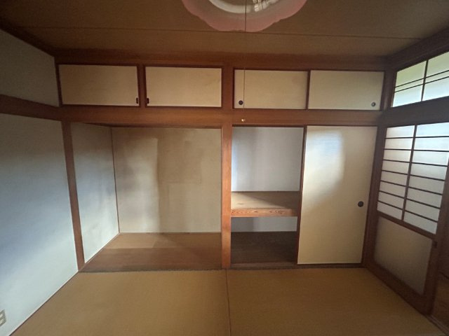 山祇町貸家の収納