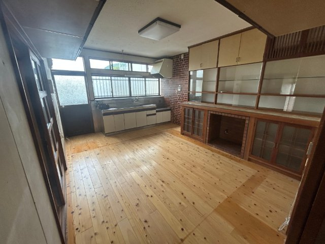 山祇町貸家の居間・リビング